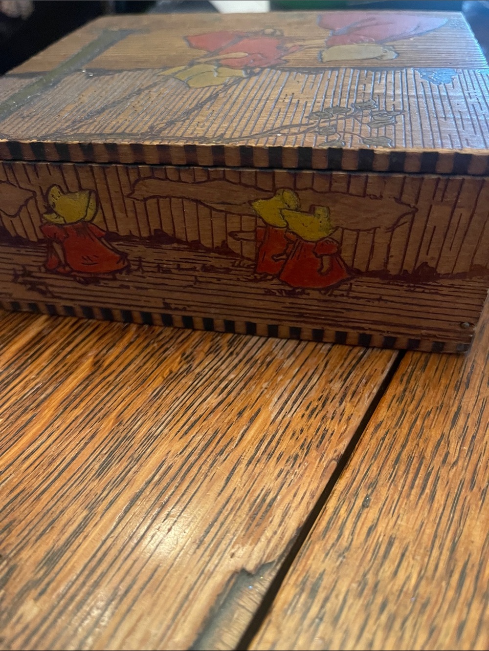Vintage pyrography (wood-burned) box. Sunbonnet Sue